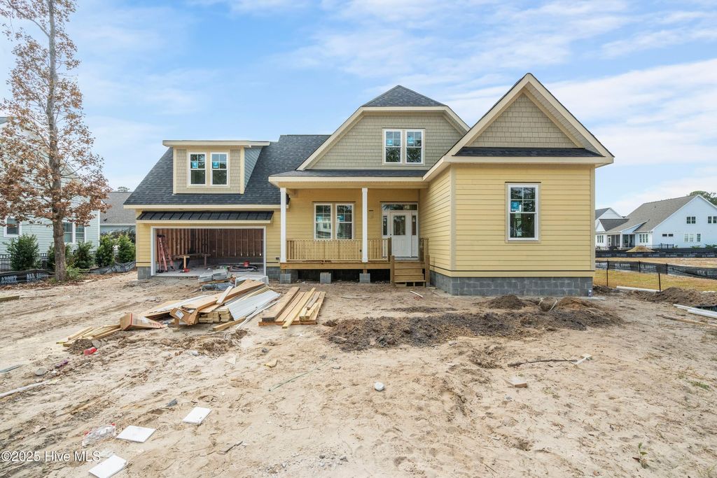 415 Raven Glen Drive, Southport, NC 28461