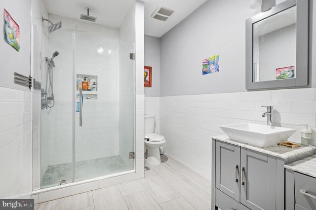 64 GOOD ST, Philadelphia, PA 19119