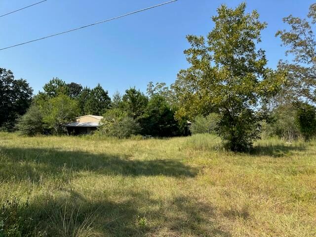 6192 Us Highway 331, Defuniak Springs, FL 32435