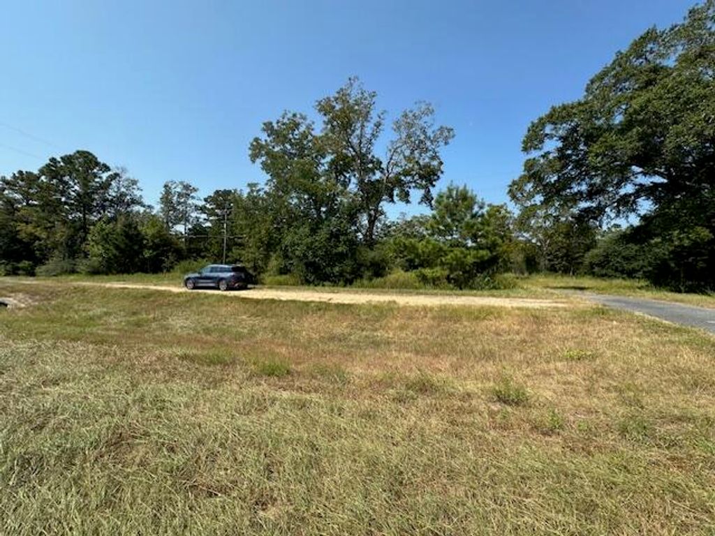 6192 Us Highway 331, Defuniak Springs, FL 32435