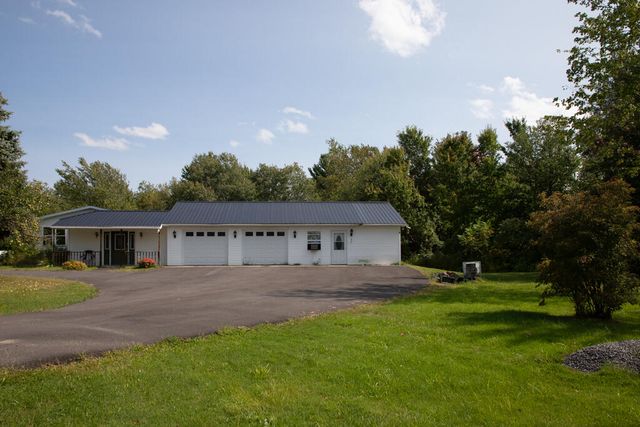 916 County Route 8, Brushton, NY 12916