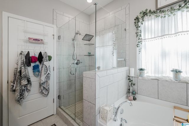 912 SHELBY FARMS CIRCLE, Alabaster, AL 35007