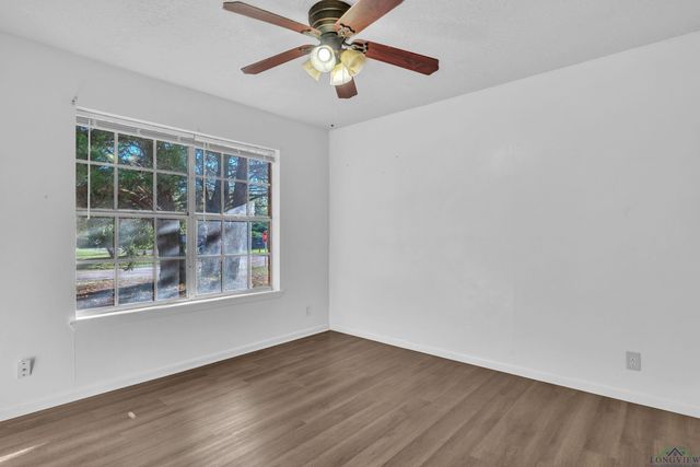 2812 Rampy St, Gladewater, TX 75647