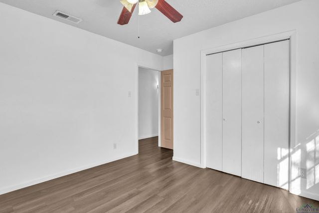 2812 Rampy St, Gladewater, TX 75647