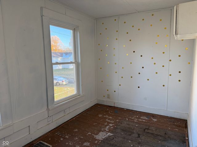 385 S Washington Street, Hartsville, IN 47244