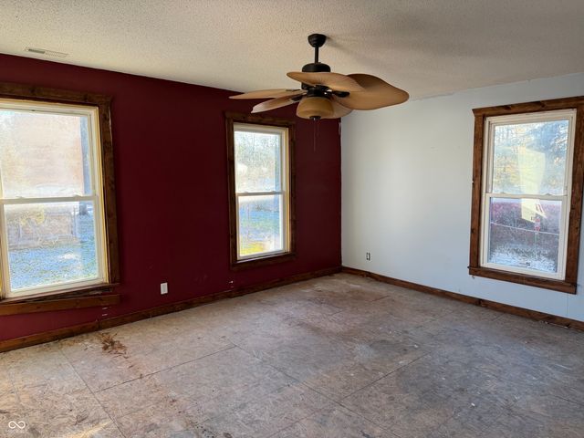 385 S Washington Street, Hartsville, IN 47244