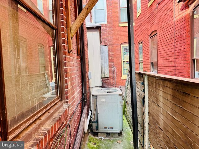 129 N 8TH ST, Reading, PA 19601