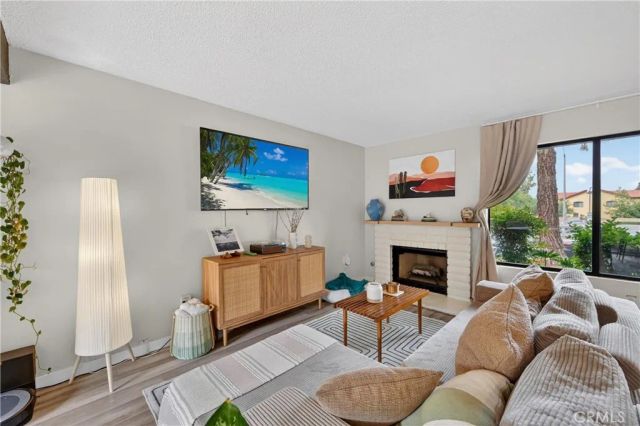 885 Via Sierra Nevada, Riverside, CA 92507