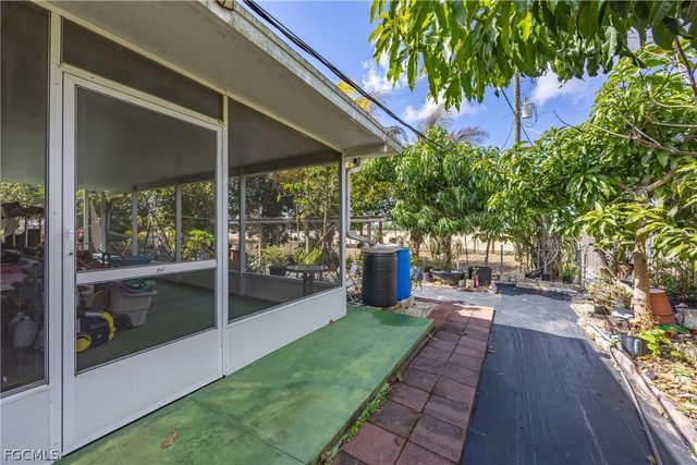 2349 Barcelona AVE, Fort Myers, FL 33905