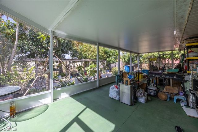 2349 Barcelona AVE, Fort Myers, FL 33905