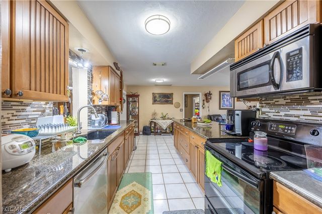 2349 Barcelona AVE, Fort Myers, FL 33905