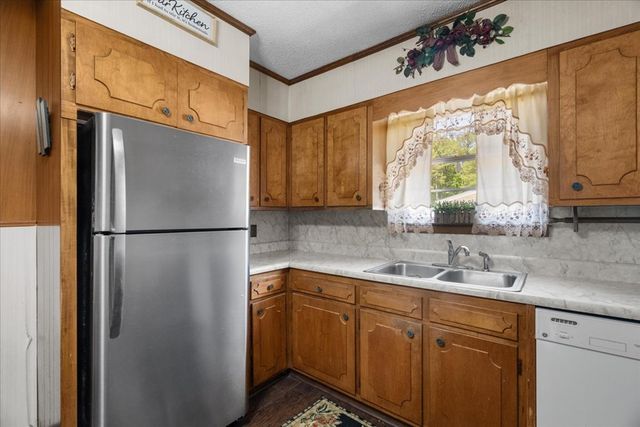 324 SE Mary Sue Drive, Dalton, GA 30721