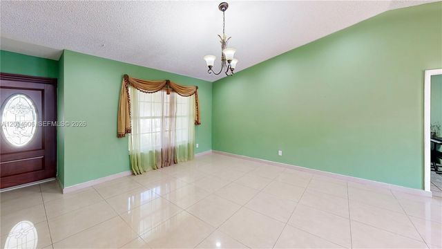 28148 SW 136th Ave, Homestead, FL 33033