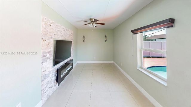 28148 SW 136th Ave, Homestead, FL 33033