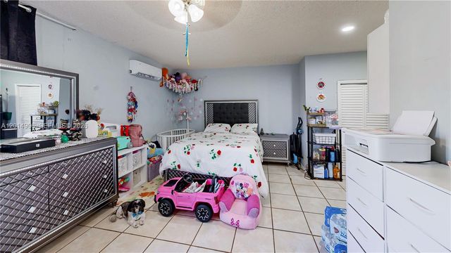 28148 SW 136th Ave, Homestead, FL 33033