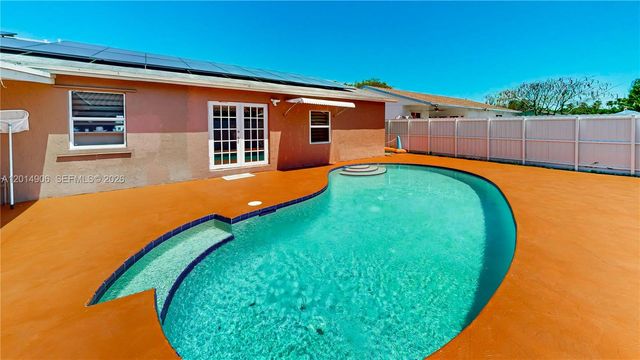28148 SW 136th Ave, Homestead, FL 33033