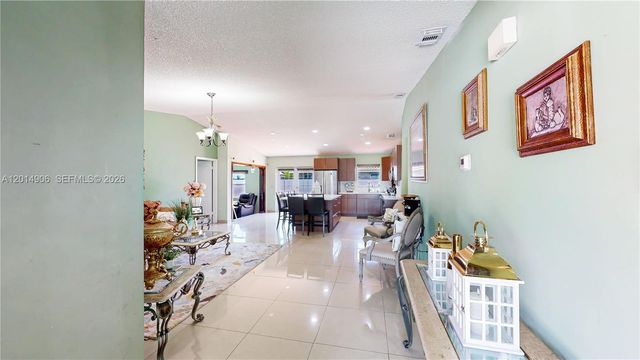 28148 SW 136th Ave, Homestead, FL 33033