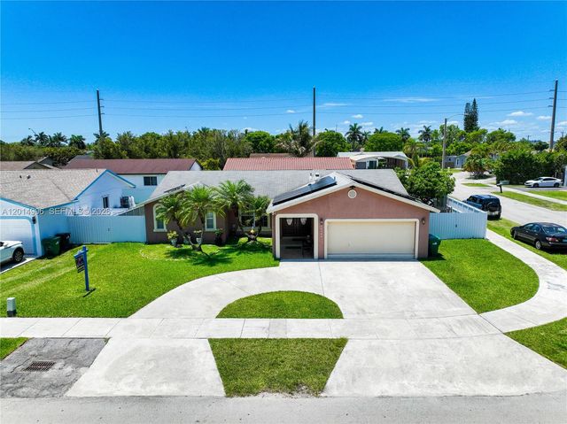 28148 SW 136th Ave, Homestead, FL 33033