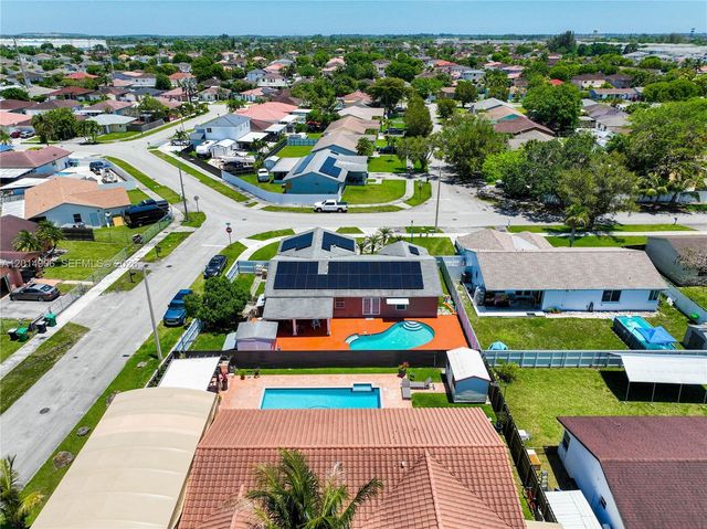 28148 SW 136th Ave, Homestead, FL 33033