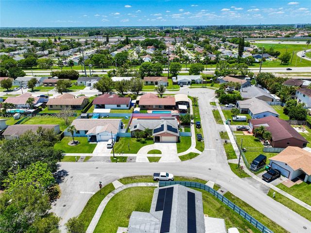 28148 SW 136th Ave, Homestead, FL 33033