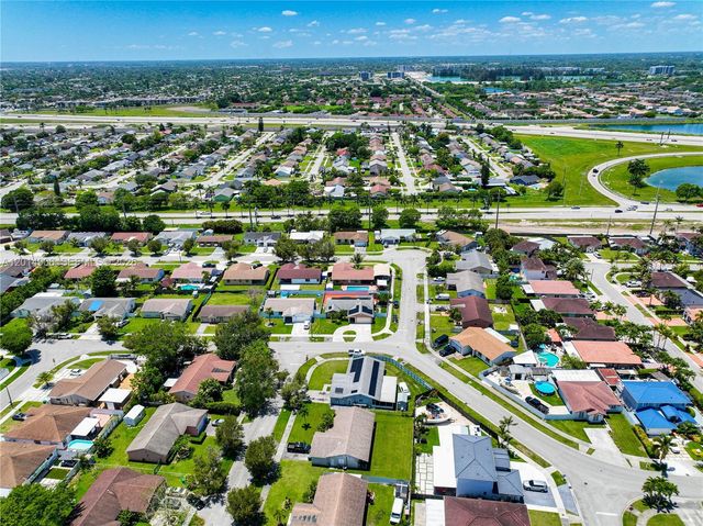 28148 SW 136th Ave, Homestead, FL 33033
