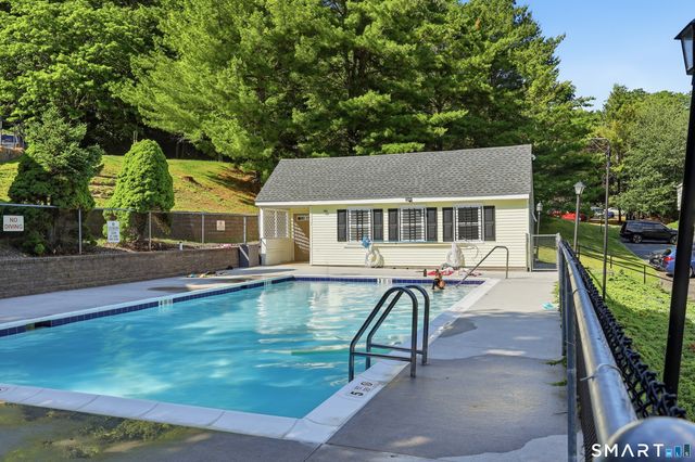 25 Padanaram Road 66, Danbury, CT 06811