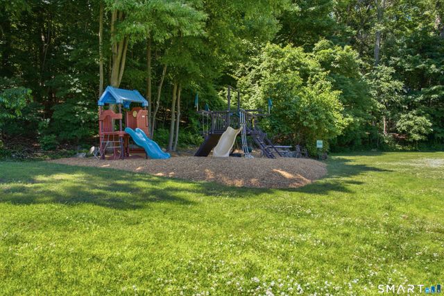 25 Padanaram Road 66, Danbury, CT 06811