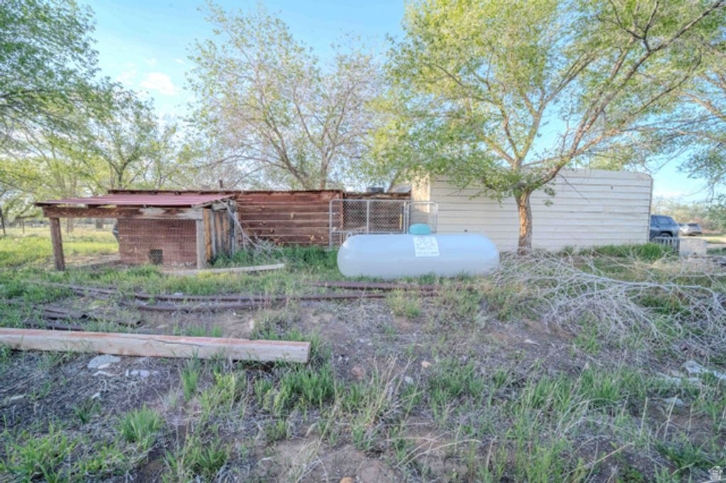 Image 34 of property listing at 3040 S 7455 W, Ioka, UT 84066