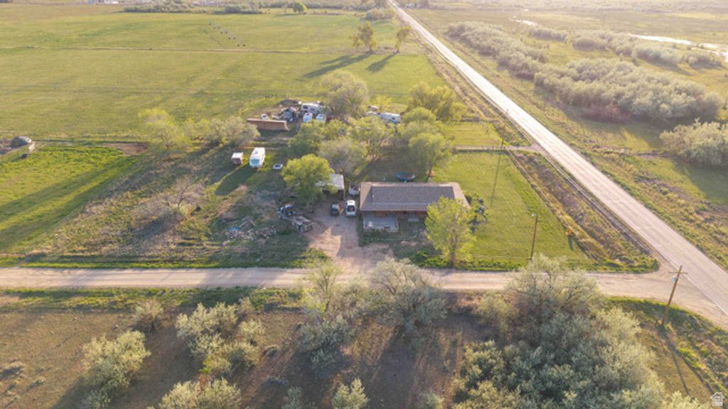 Image 41 of property listing at 3040 S 7455 W, Ioka, UT 84066