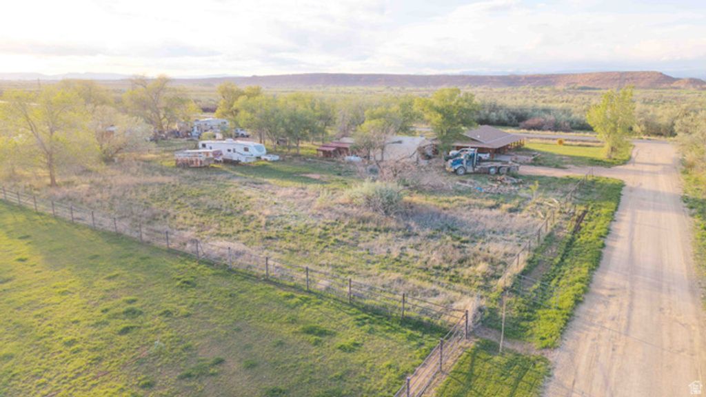 Image 6 of property listing at 3040 S 7455 W, Ioka, UT 84066