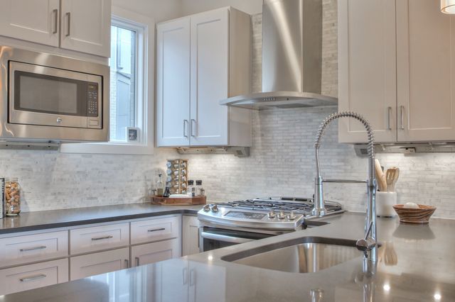 810 Melpark Ct, Nashville, TN 37204