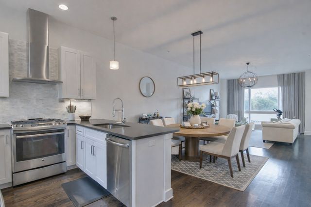 810 Melpark Ct, Nashville, TN 37204