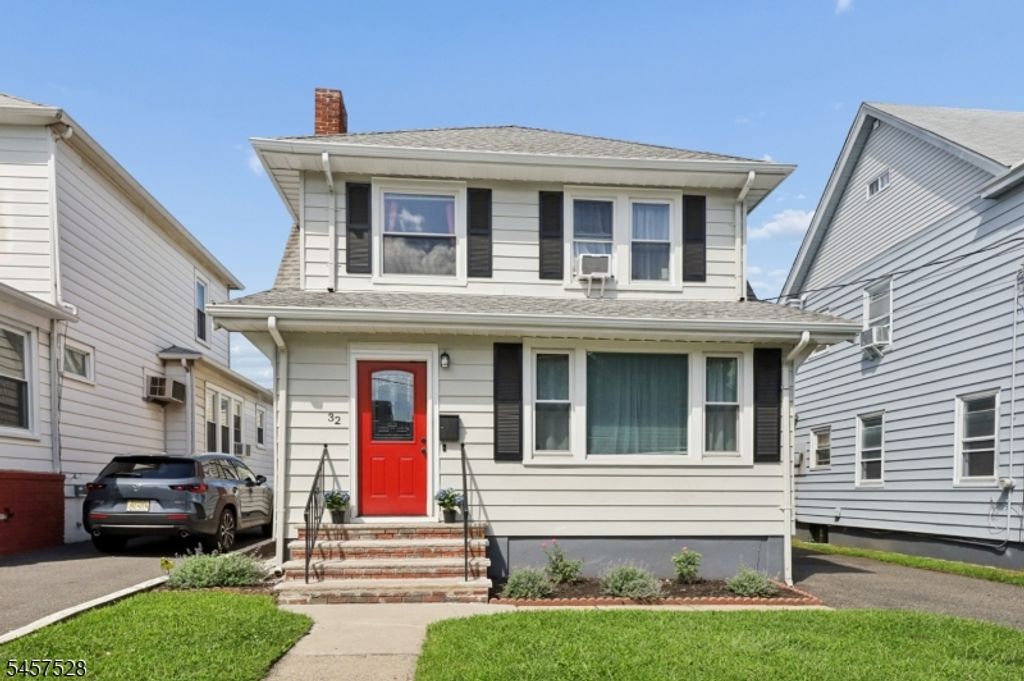 32 Barrington Ave, Clifton City, NJ 07011 — photo 2
