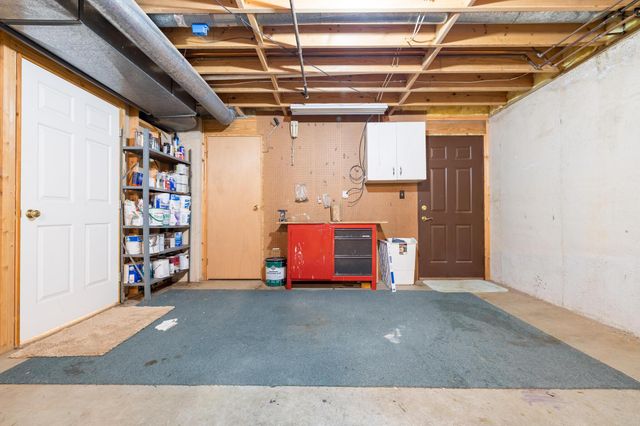 129 Tanglewood Drive, West Liberty, OH 43357