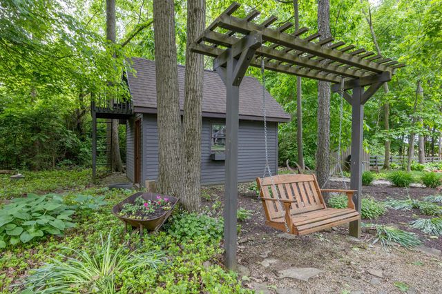 129 Tanglewood Drive, West Liberty, OH 43357