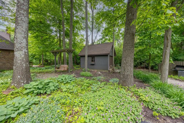 129 Tanglewood Drive, West Liberty, OH 43357
