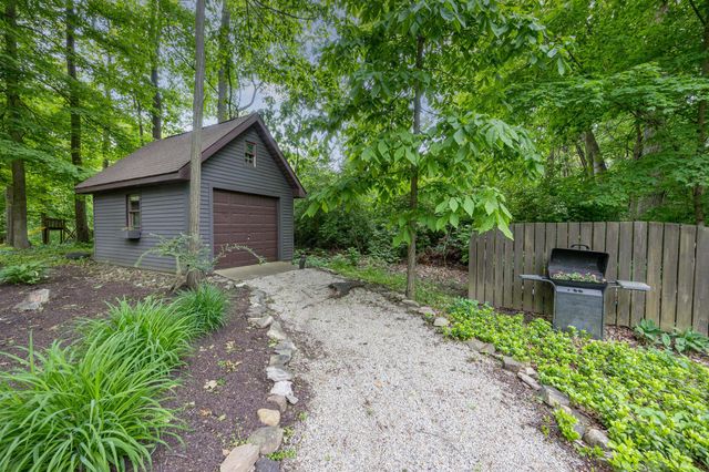 129 Tanglewood Drive, West Liberty, OH 43357