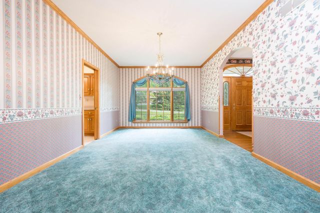 129 Tanglewood Drive, West Liberty, OH 43357