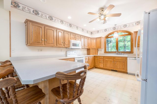 129 Tanglewood Drive, West Liberty, OH 43357