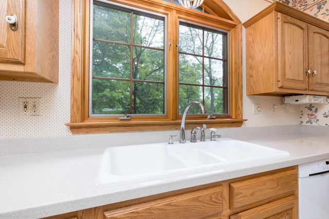 129 Tanglewood Drive, West Liberty, OH 43357