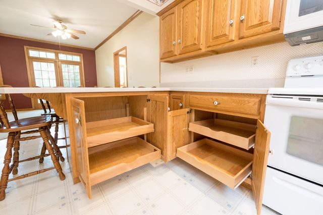 129 Tanglewood Drive, West Liberty, OH 43357