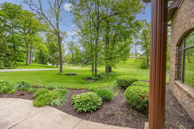 129 Tanglewood Drive, West Liberty, OH 43357