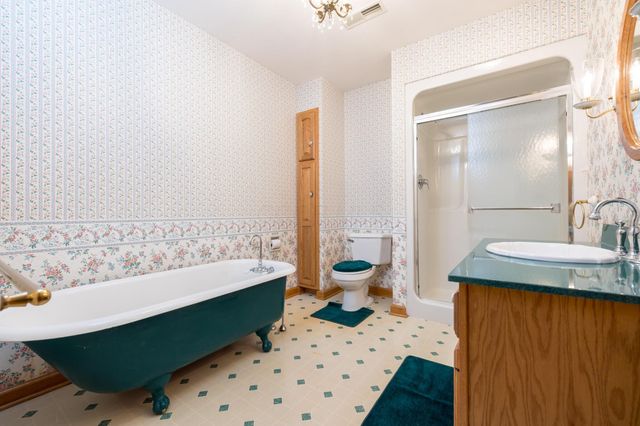 129 Tanglewood Drive, West Liberty, OH 43357