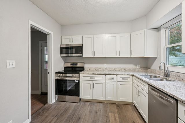 3901 54th Street, Des Moines, IA 50310