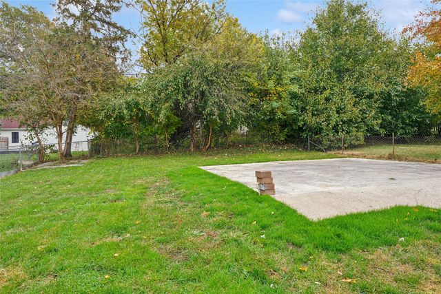 3901 54th Street, Des Moines, IA 50310