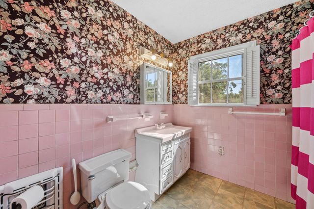 401 N Pruett Street, Baytown, TX 77520