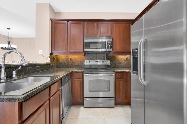 14102 SW 276th St, Homestead, FL 33032