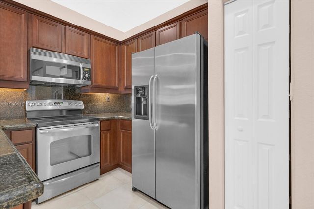 14102 SW 276th St, Homestead, FL 33032