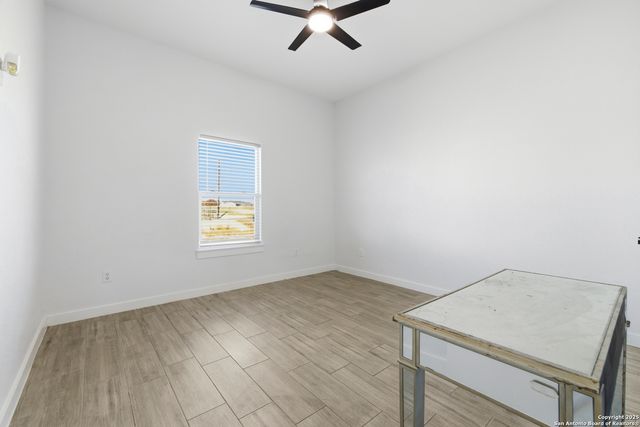 136 Summer Meadow, La Vernia, TX 78121