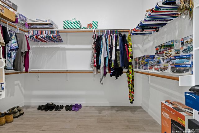 136 Summer Meadow, La Vernia, TX 78121